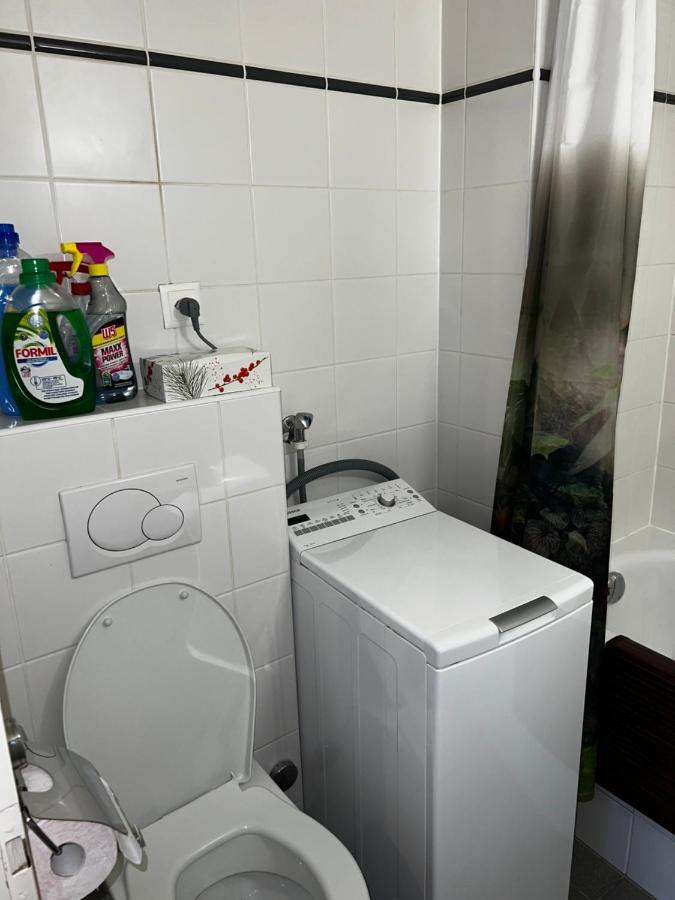 Beautiful Large Studio In Center Of Geneva Free Wifi Exterior photo